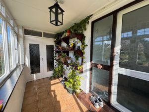 Front Porch- click for photo gallery